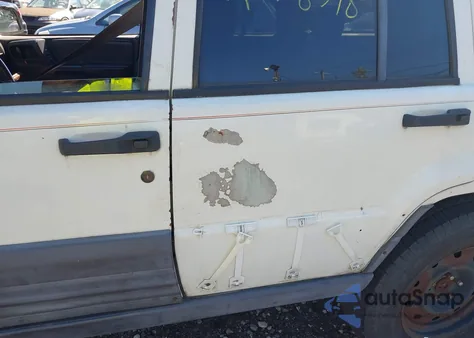 1996 Jeep Grand Cherokee Laredo from USA, damaged, VIN 1J4EX58S5TC105389